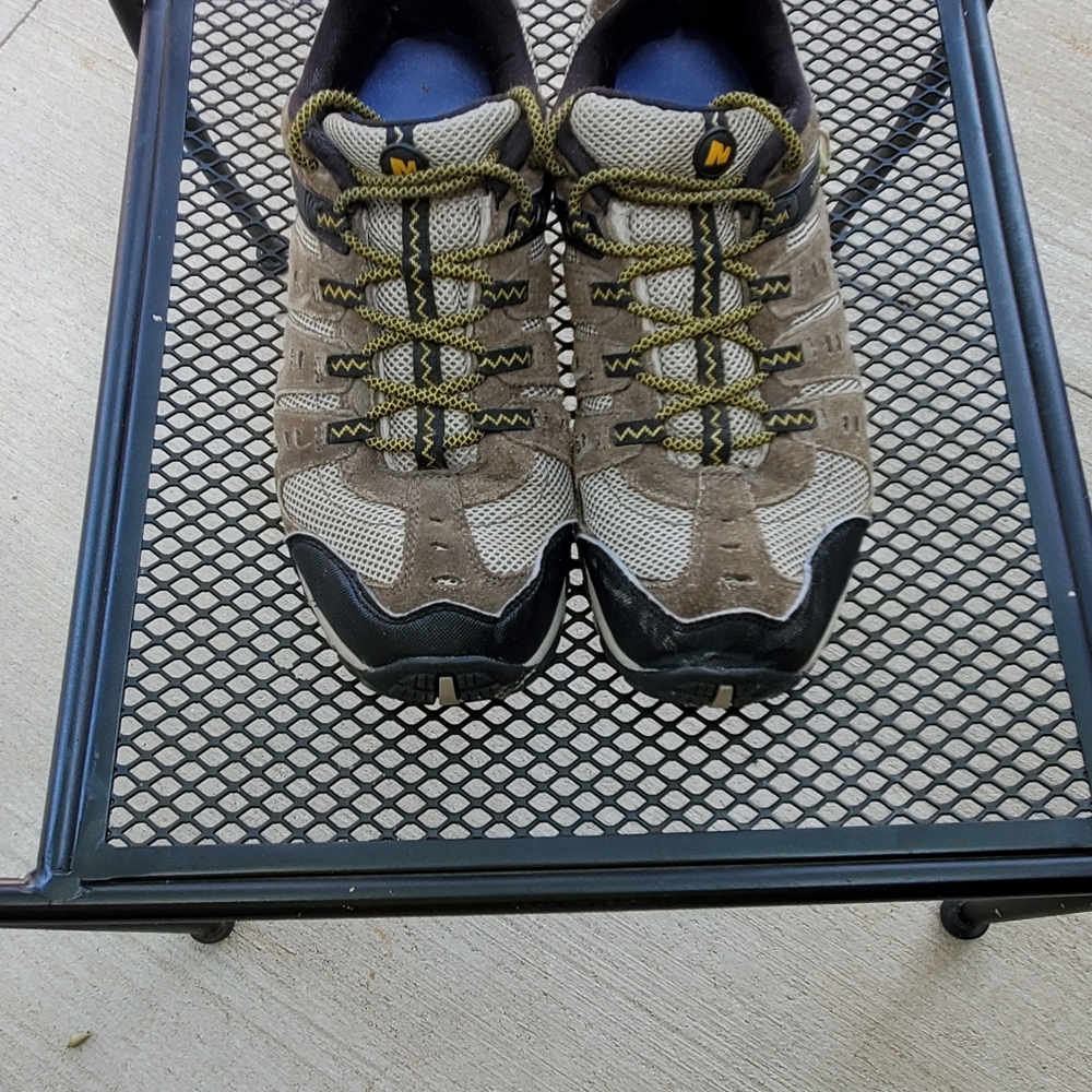 Merrell Boulder Hiking Shoes
